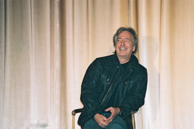 alanrickman2006autographsigning012.jpg