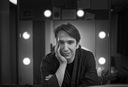 alanrickman1985photoshootderekridgers001.jpg