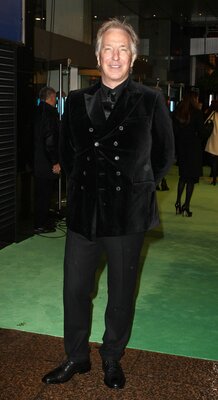 alanrickmanalicewonderlandpremierelondres003.jpg