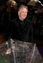 alanrickmanalicewonderlandpremierelondres049.jpg