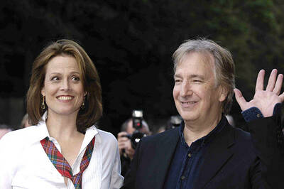 alanrickman2006edinburghfilmfestival020.jpg
