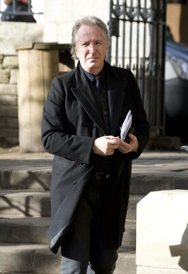 alanrickman2009johnmortimer003.jpg