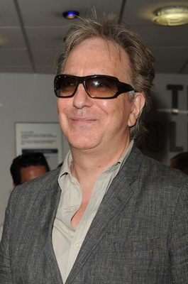 alanrickman2009skinpremiere009.jpg