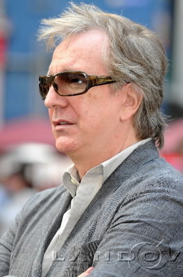 alanrickman2009skinpremiere020.jpg