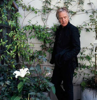 alanrickman2006photoshootmichaelbirt008.jpg